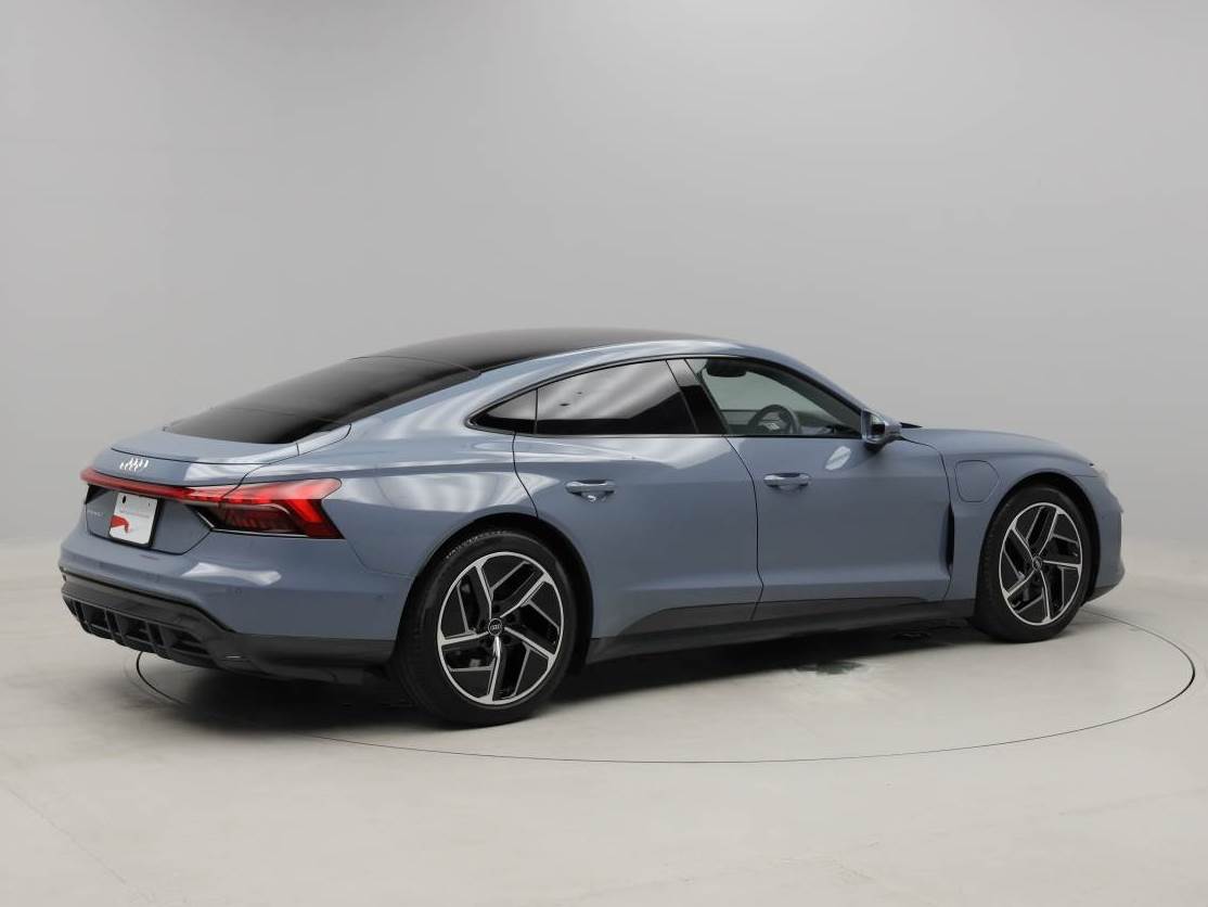 Audi e-tron GT e-tron GT quattro 350,00 kW for more details contact your dealer