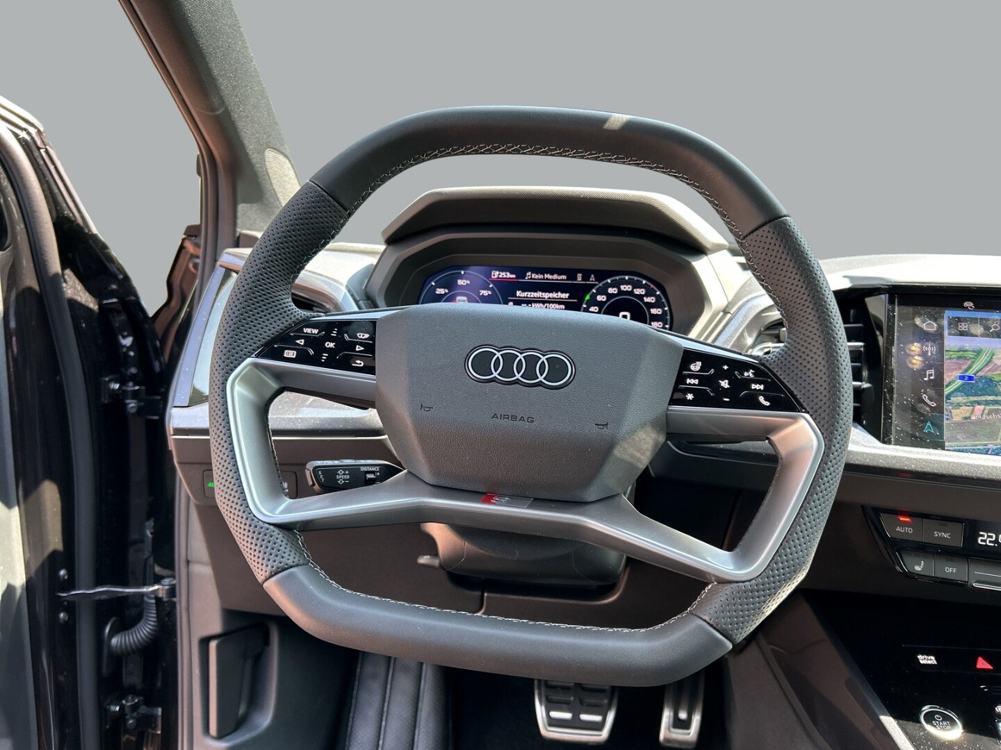 Image about Audi Q4 e-tron 45 e-tron quattro