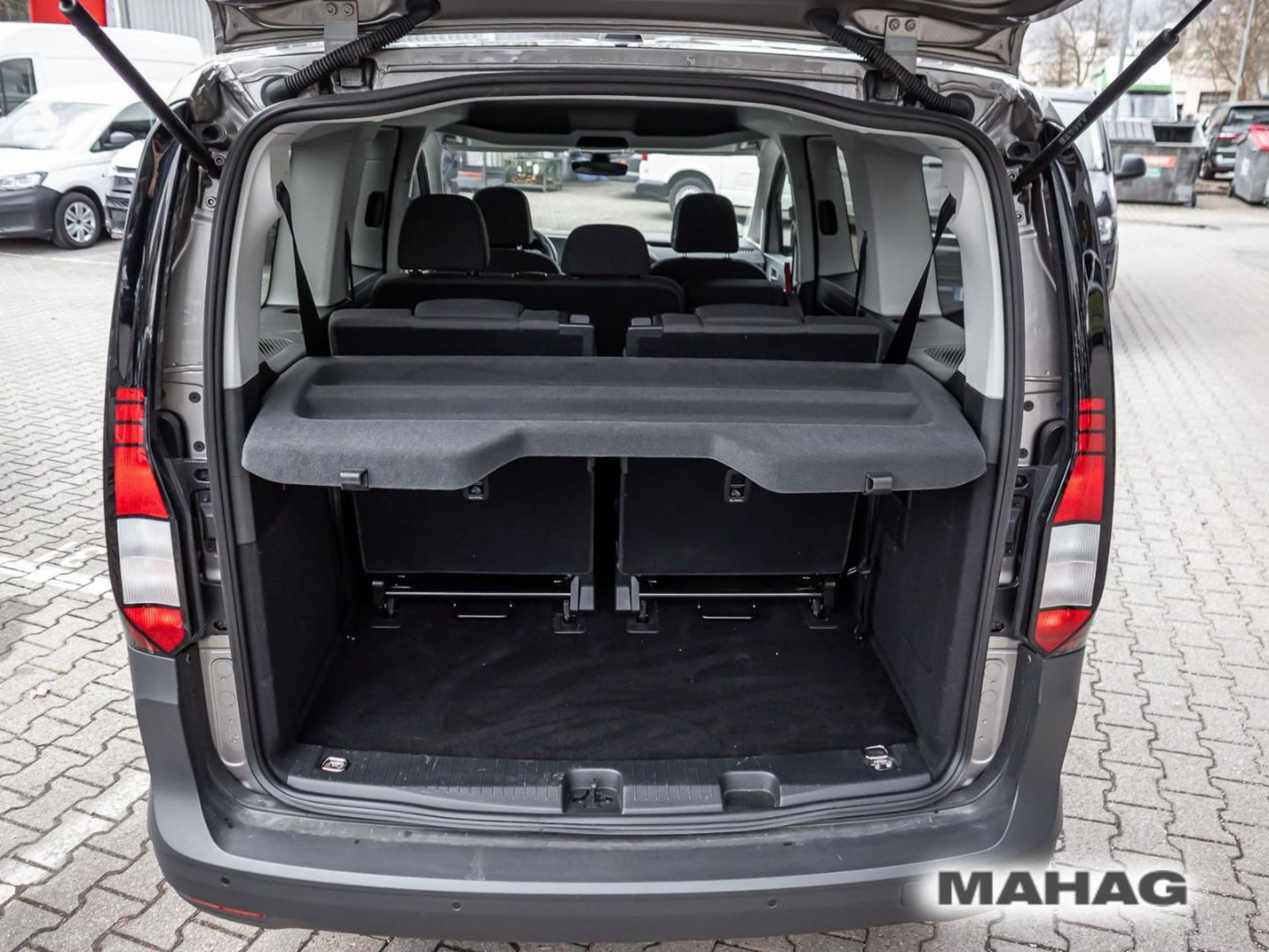 Volkswagen Caddy Maxi Basis-Modell