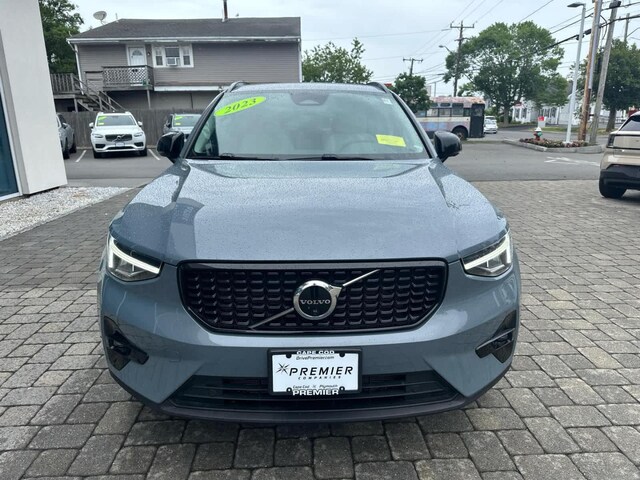 2023 Volvo XC40