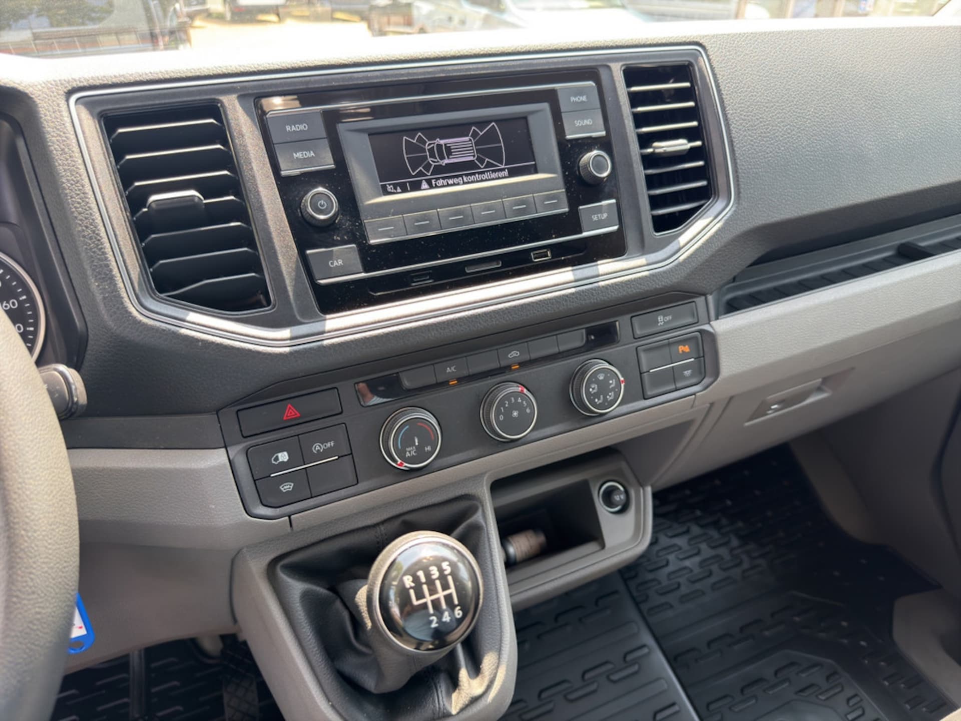 Volkswagen Crafter Kasten mittlerer Radstand