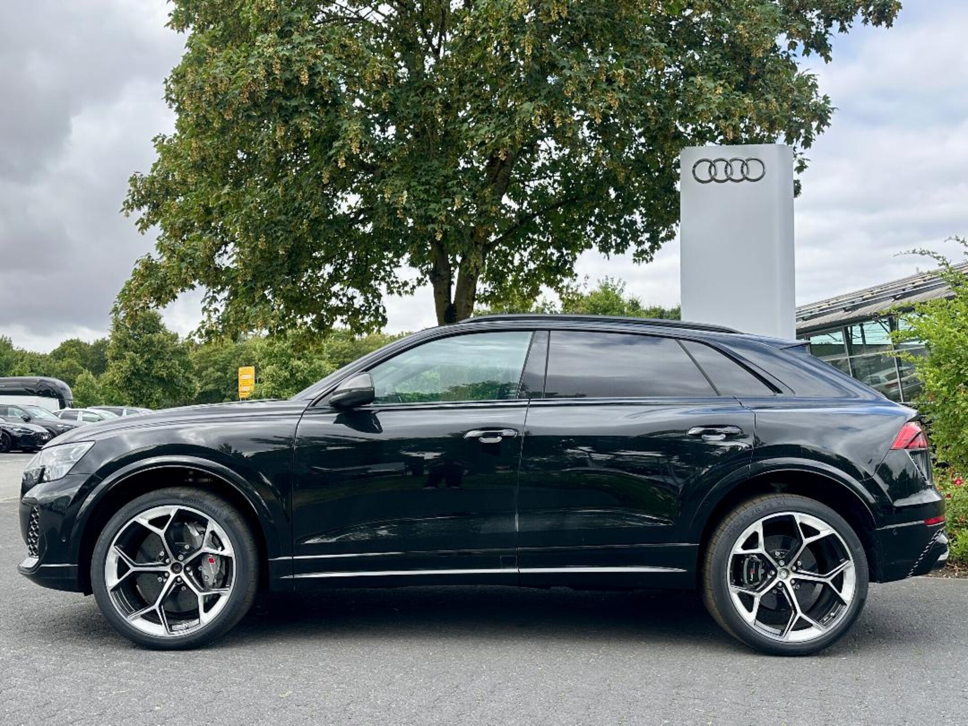 Audi RS Q8 SUV performance