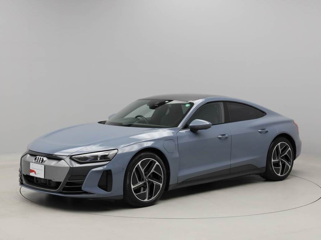 Audi e-tron GT e-tron GT quattro 350,00 kW for more details contact your dealer