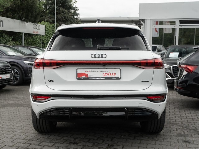 Image about Audi Q6 SUV e-tron e-tron quattro