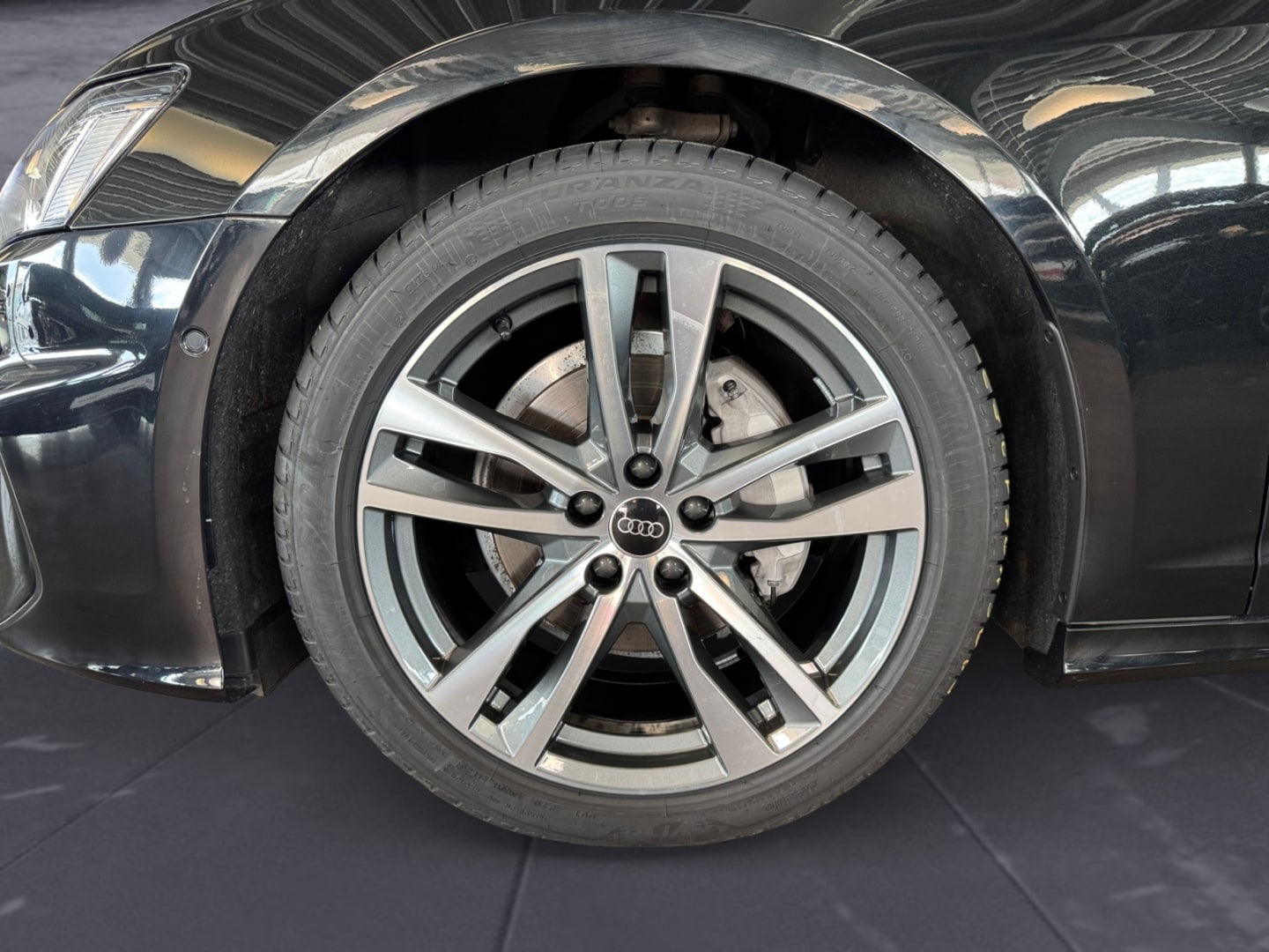 Bild über Audi A6 Avant S line 40 TDI S tronic - für weitere Informationen kontaktieren Sie den Audi Partner