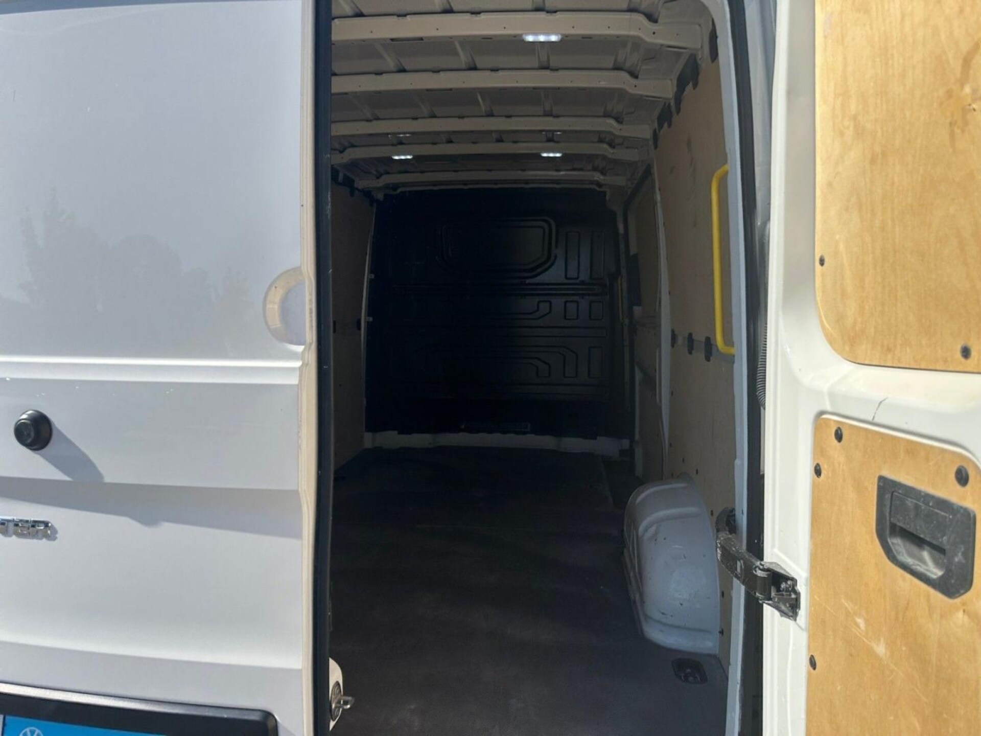 Volkswagen Crafter Kasten mittlerer Radstand