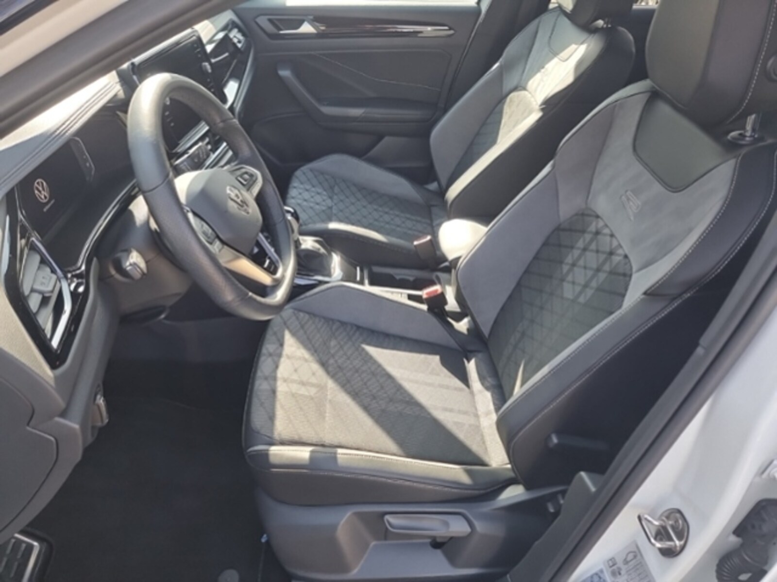 Volkswagen T-Roc – Bild 12