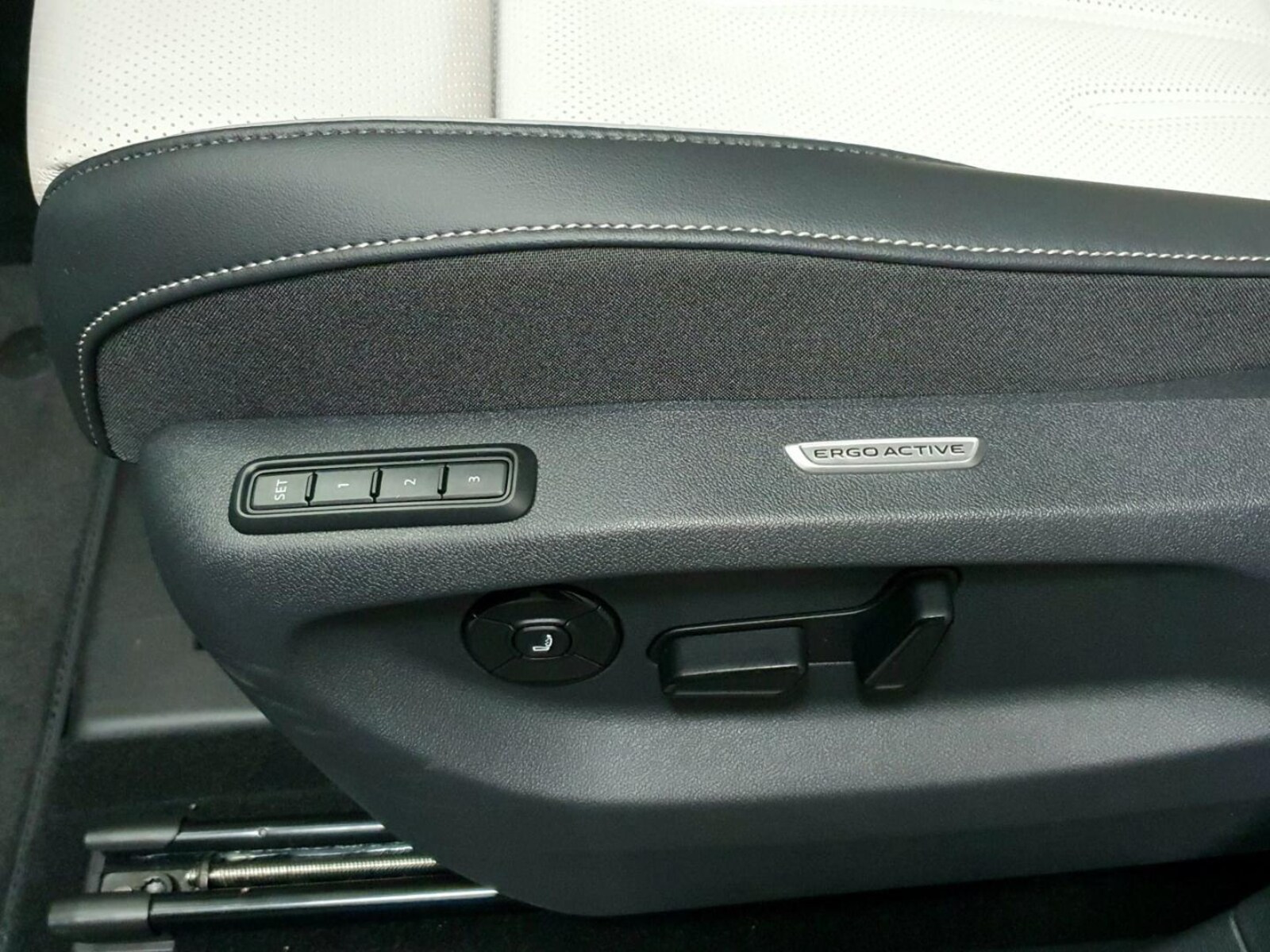 Volkswagen Tiguan – Bild 20