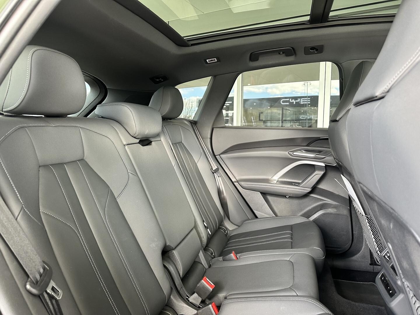 Image about Audi Q5 SUV TFSI quattro 200 kW sport