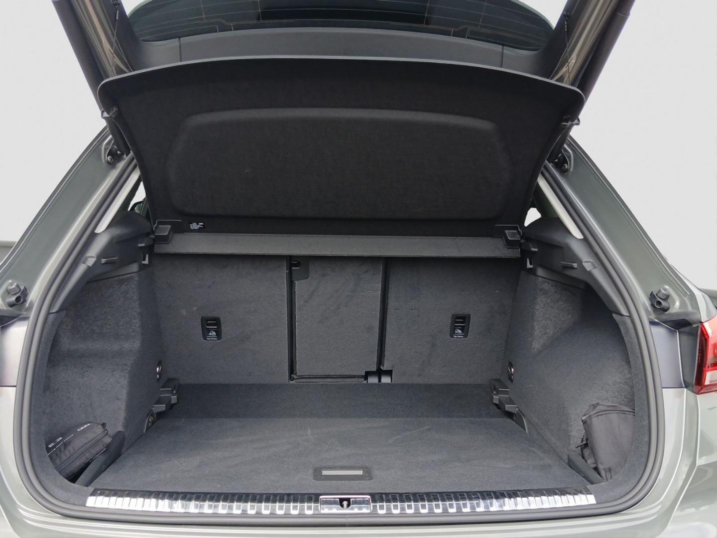 Bild über Audi Q3 TFSI 110 kW S tronic - für weitere Informationen kontaktieren Sie den Audi Partner