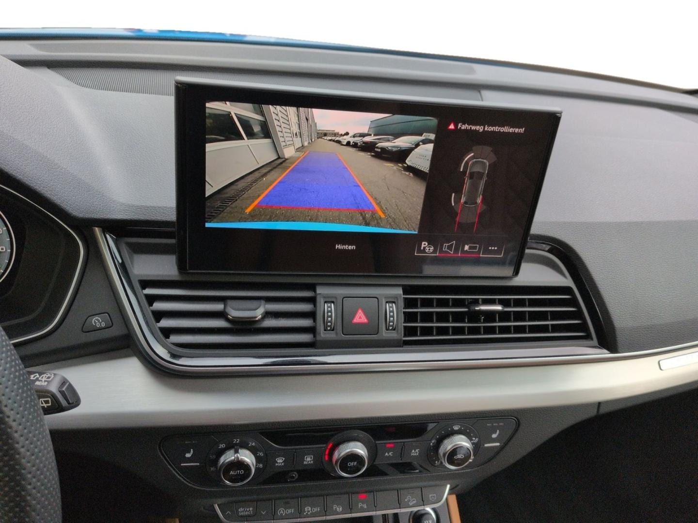Bild über Audi Q5 40 TDI quattro 150 kW S tronic - für weitere Informationen kontaktieren Sie den Audi Partner