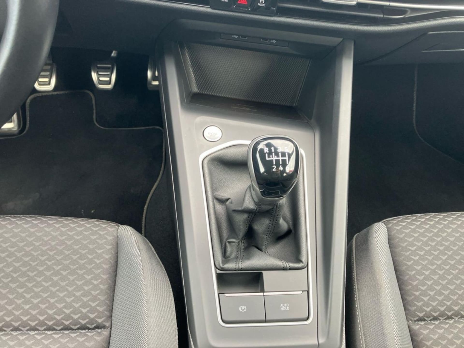 Volkswagen Golf Active