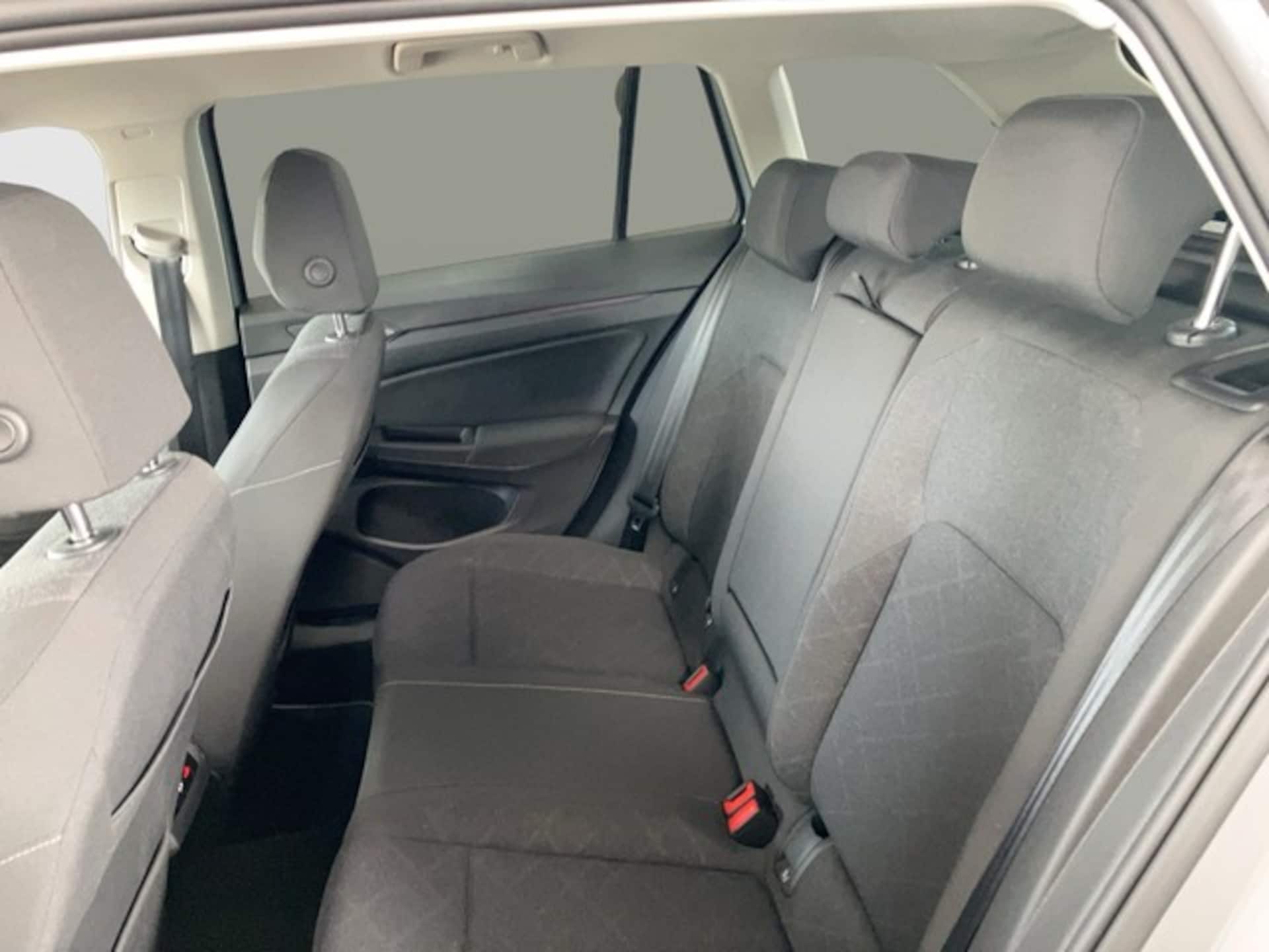 Volkswagen Golf Variant Life