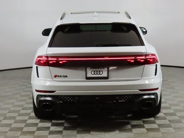 2026 Audi RS Q8 SUV performance