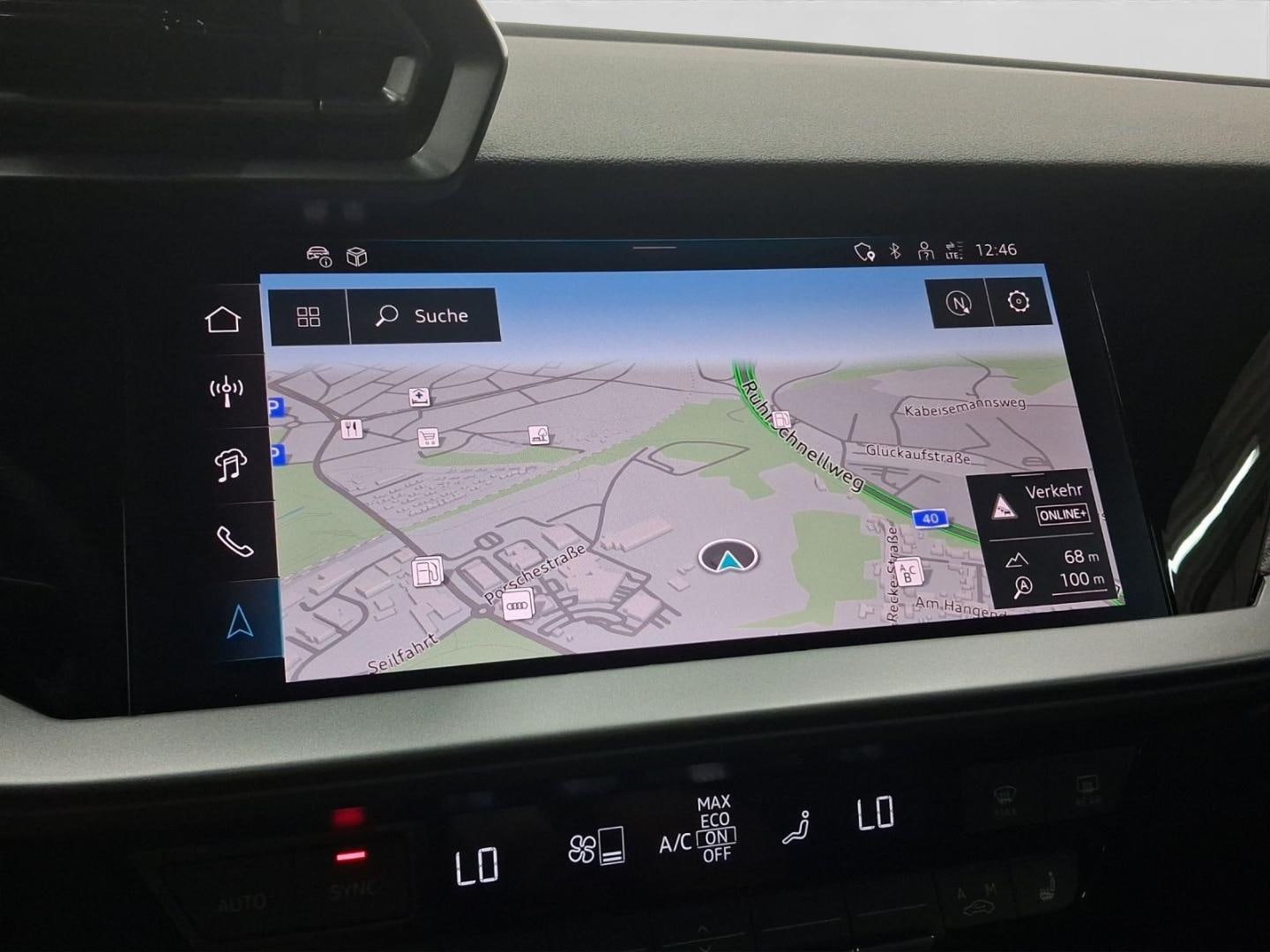 Bild über Audi RS 3 Limousine TFSI quattro S tronic - für weitere Informationen kontaktieren Sie den Audi Partner