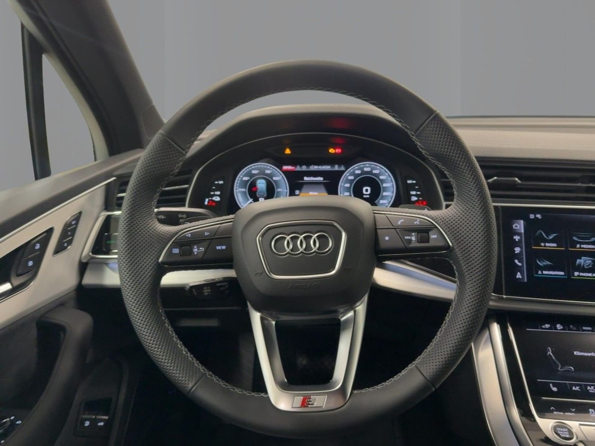 Audi Q7 SUV TFSI e