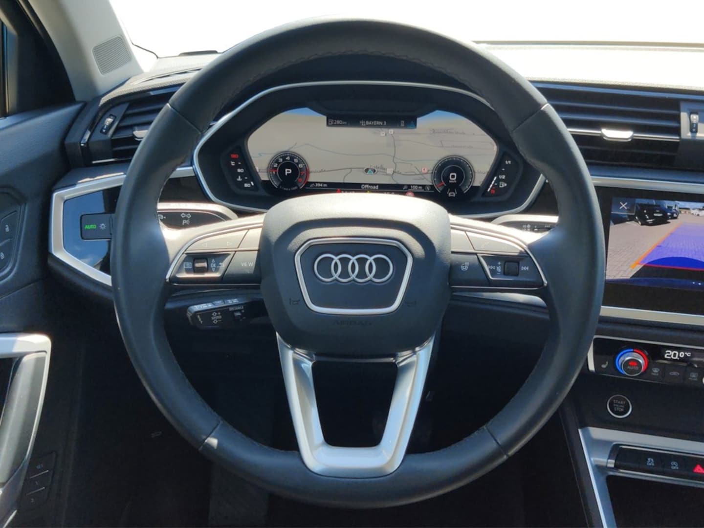 Bild über Audi Q3 S line 45 TFSI quattro S tronic - für weitere Informationen kontaktieren Sie den Audi Partner