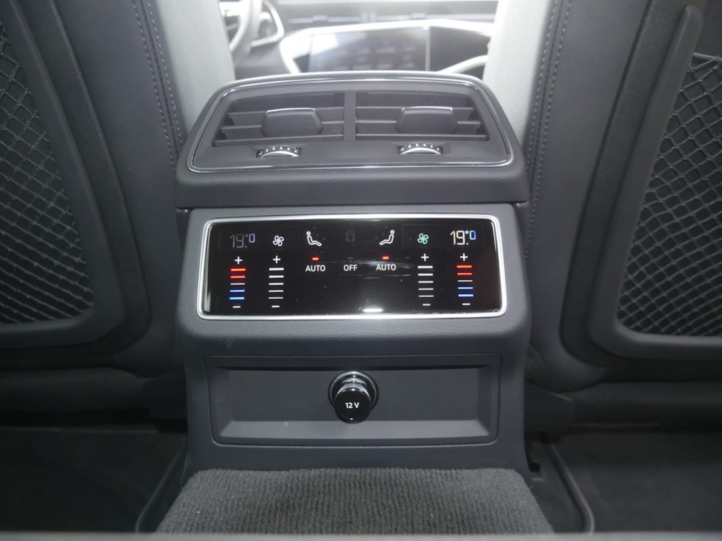 Bild über Audi S6 Avant TDI quattro tiptronic - für weitere Informationen kontaktieren Sie den Audi Partner
