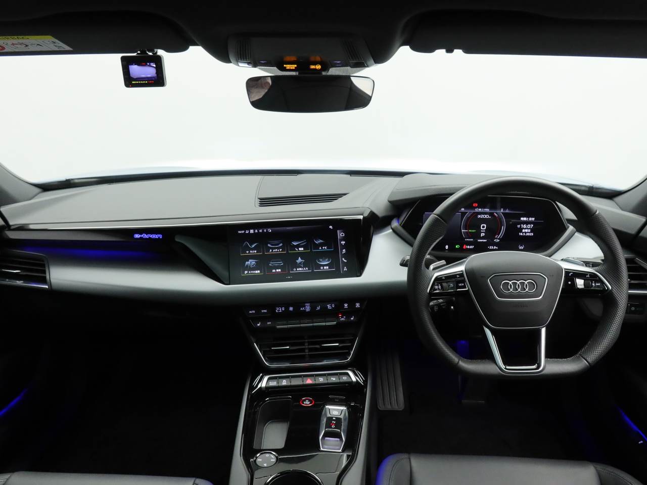Audi e-tron GT e-tron GT quattro 350,00 kW for more details contact your dealer
