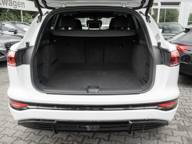 Image about Audi Q6 SUV e-tron e-tron quattro