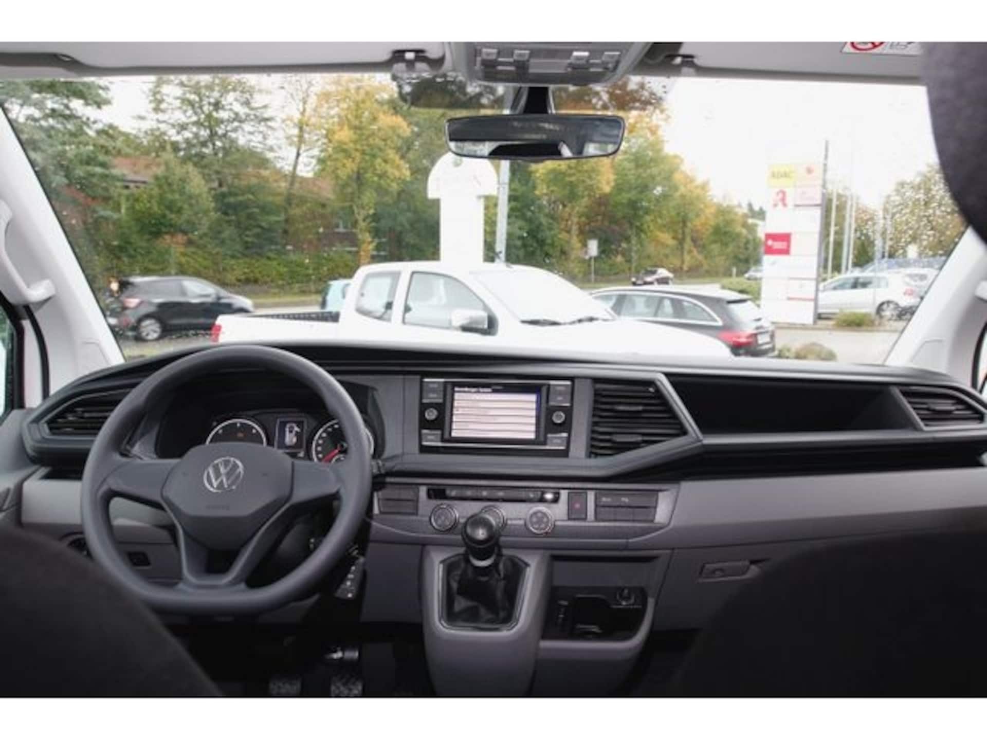 Volkswagen T6.1 Transporter Kombi langer Radstand