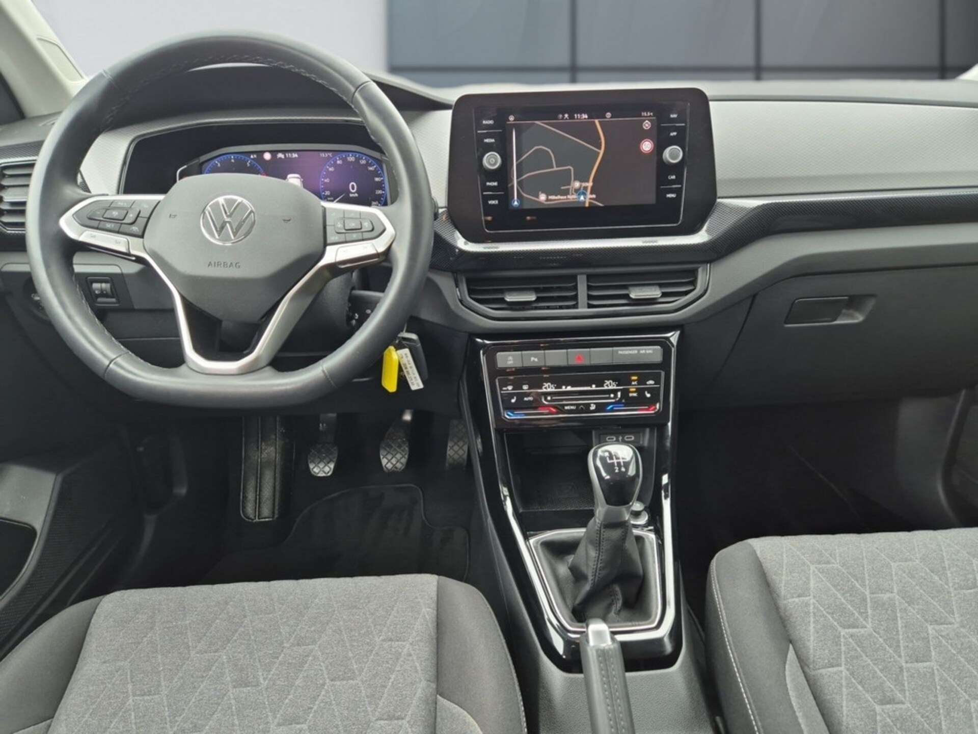 Volkswagen T-Cross Life