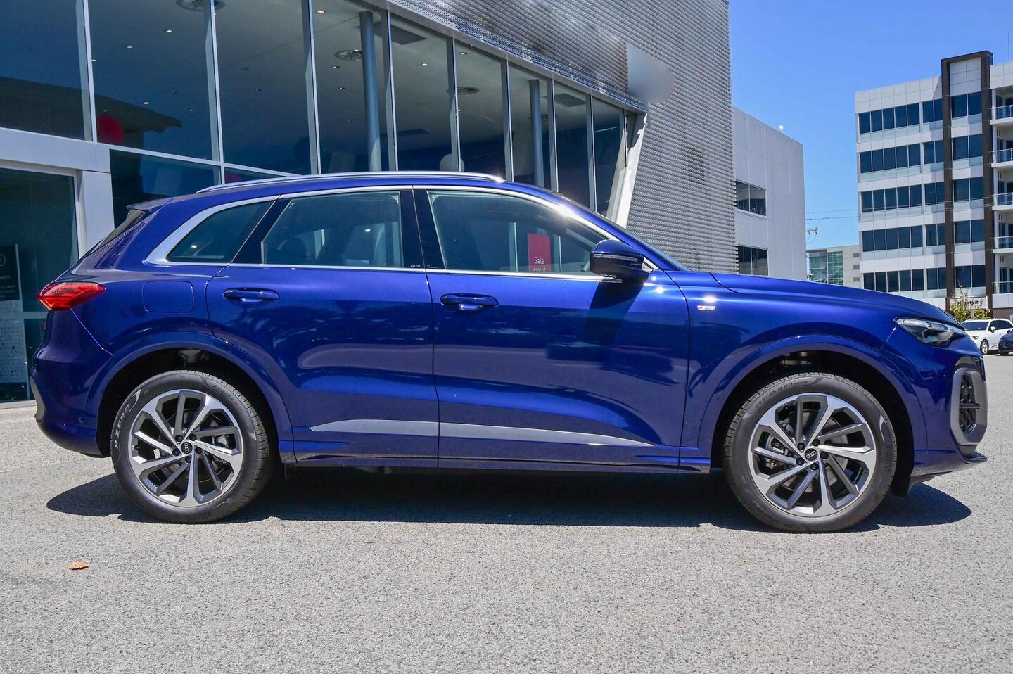 Image about Audi Q5 SUV TDI quattro 150 kW sport