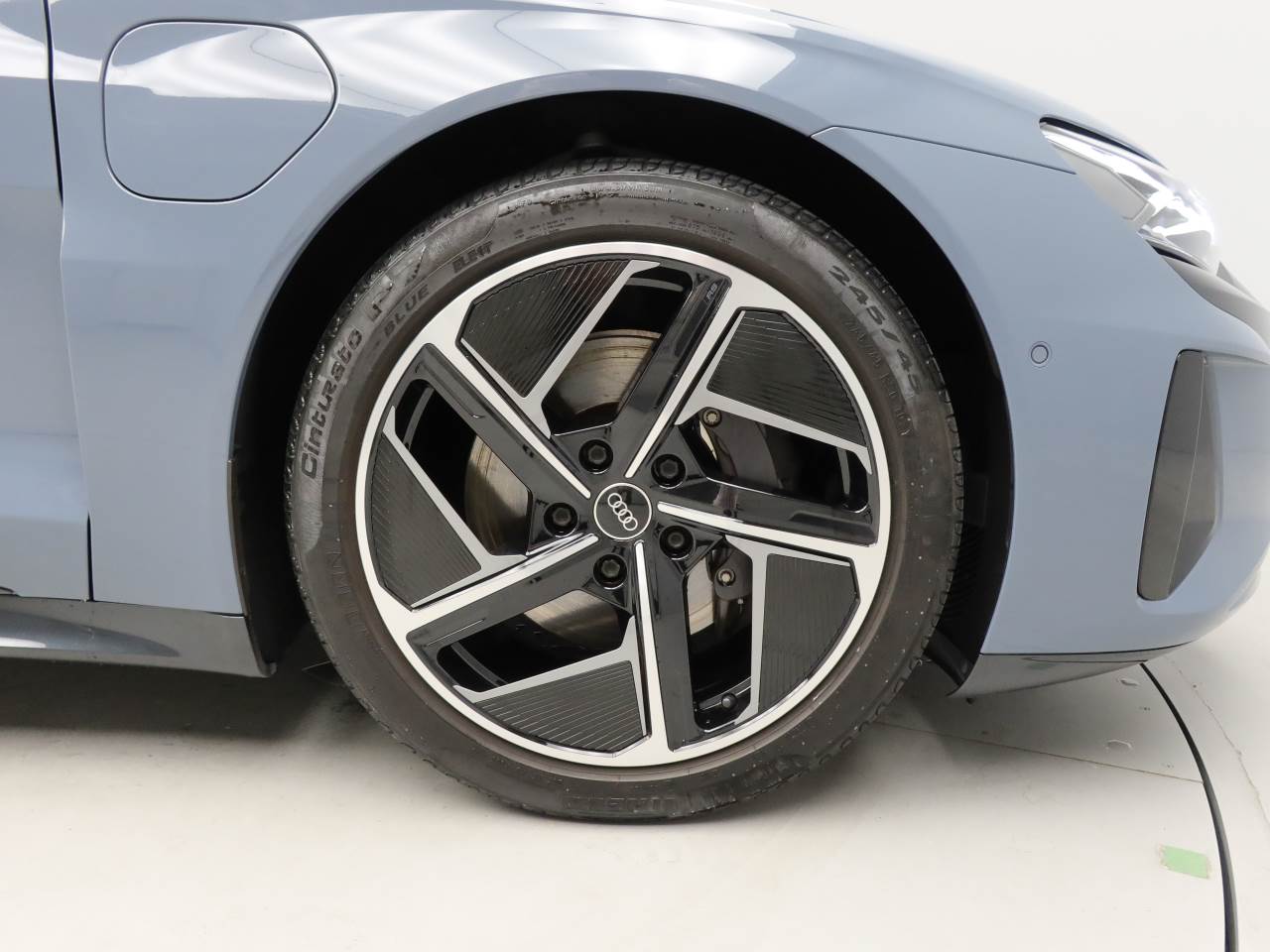 Audi e-tron GT e-tron GT quattro 350,00 kW for more details contact your dealer