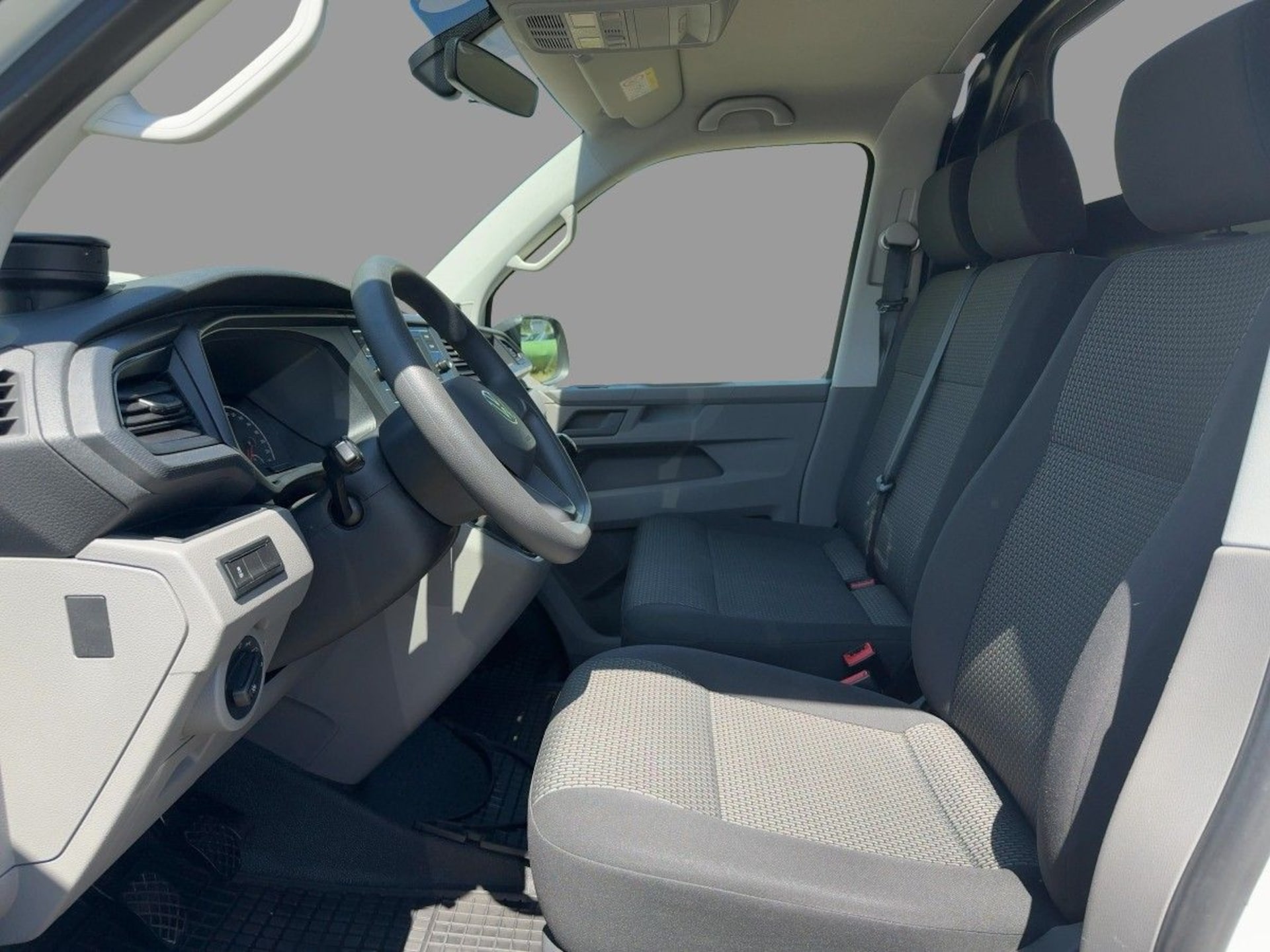 Volkswagen T6.1 Transporter Kasten langer Radstand