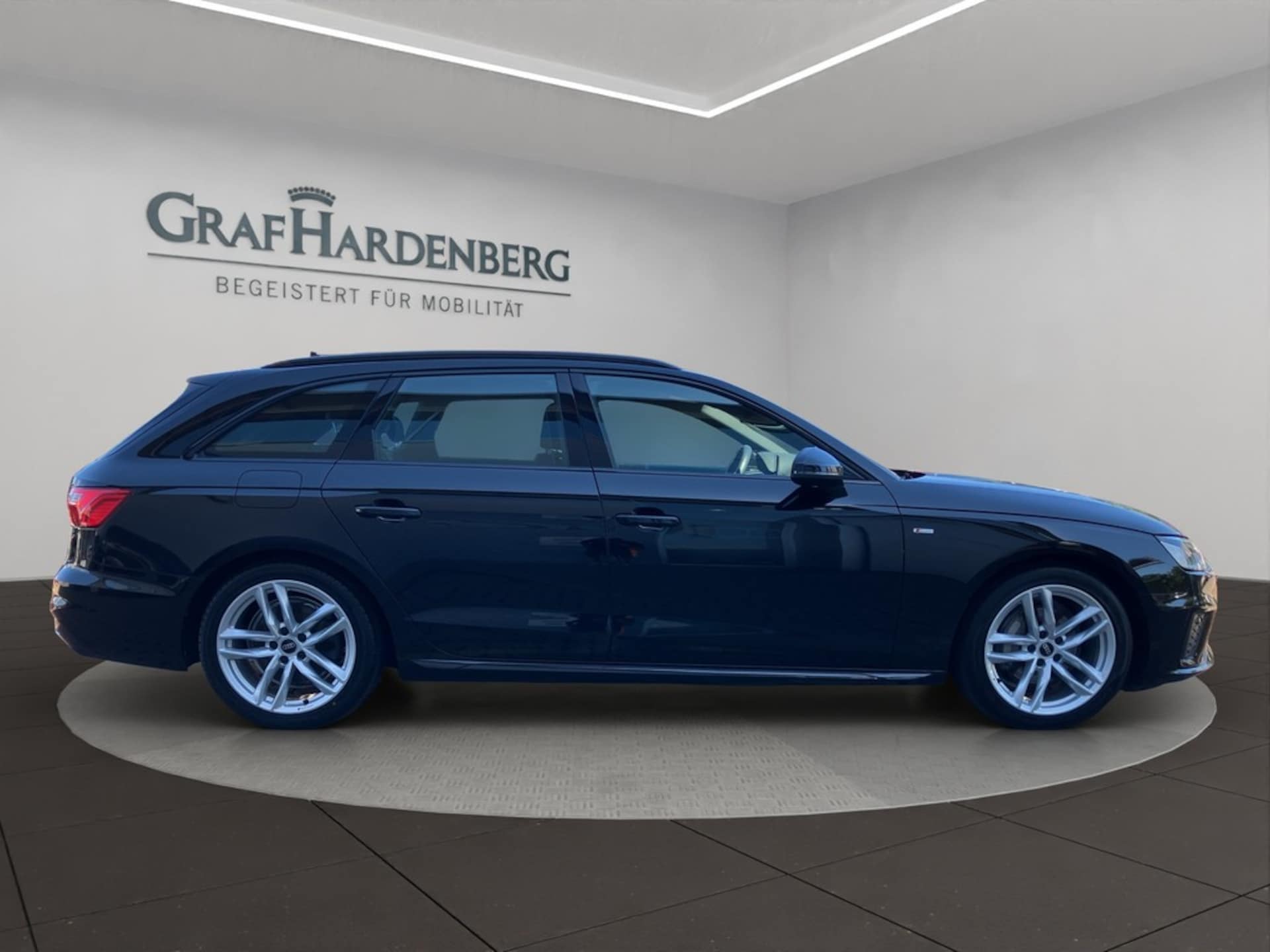 Audi A4 Avant S line