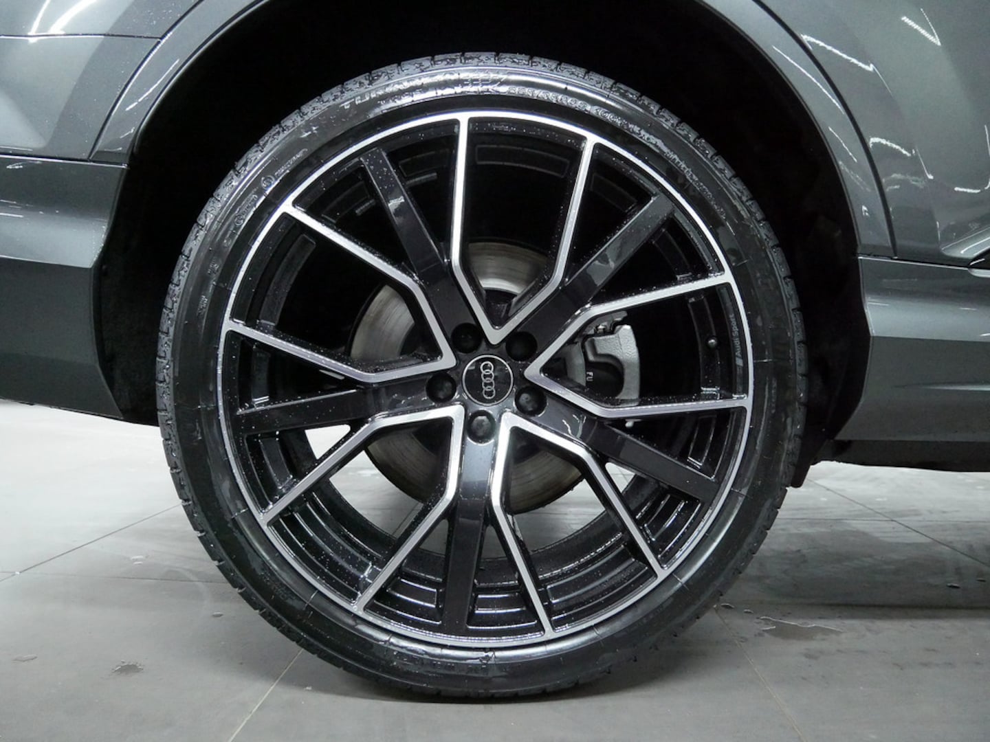 Bild über Audi Q7 SUV S line 50 TDI quattro tiptronic - für weitere Informationen kontaktieren Sie den Audi Partner