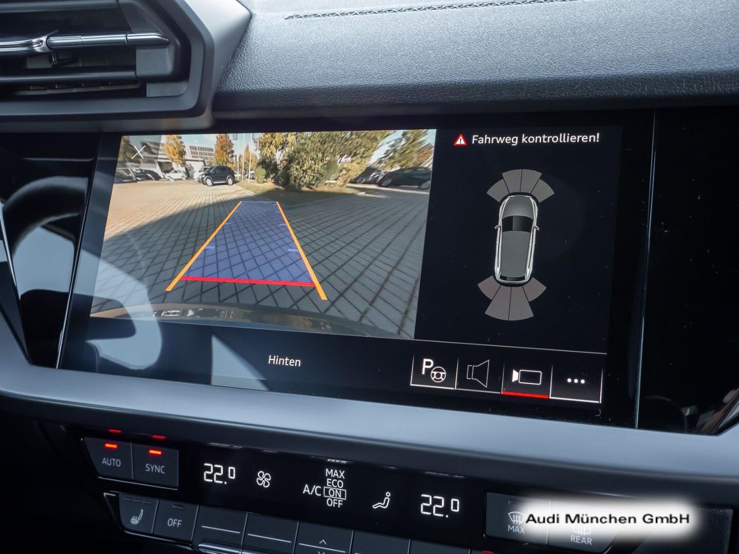 Bild über Audi S3 Sportback TFSI quattro S tronic - für weitere Informationen kontaktieren Sie den Audi Partner
