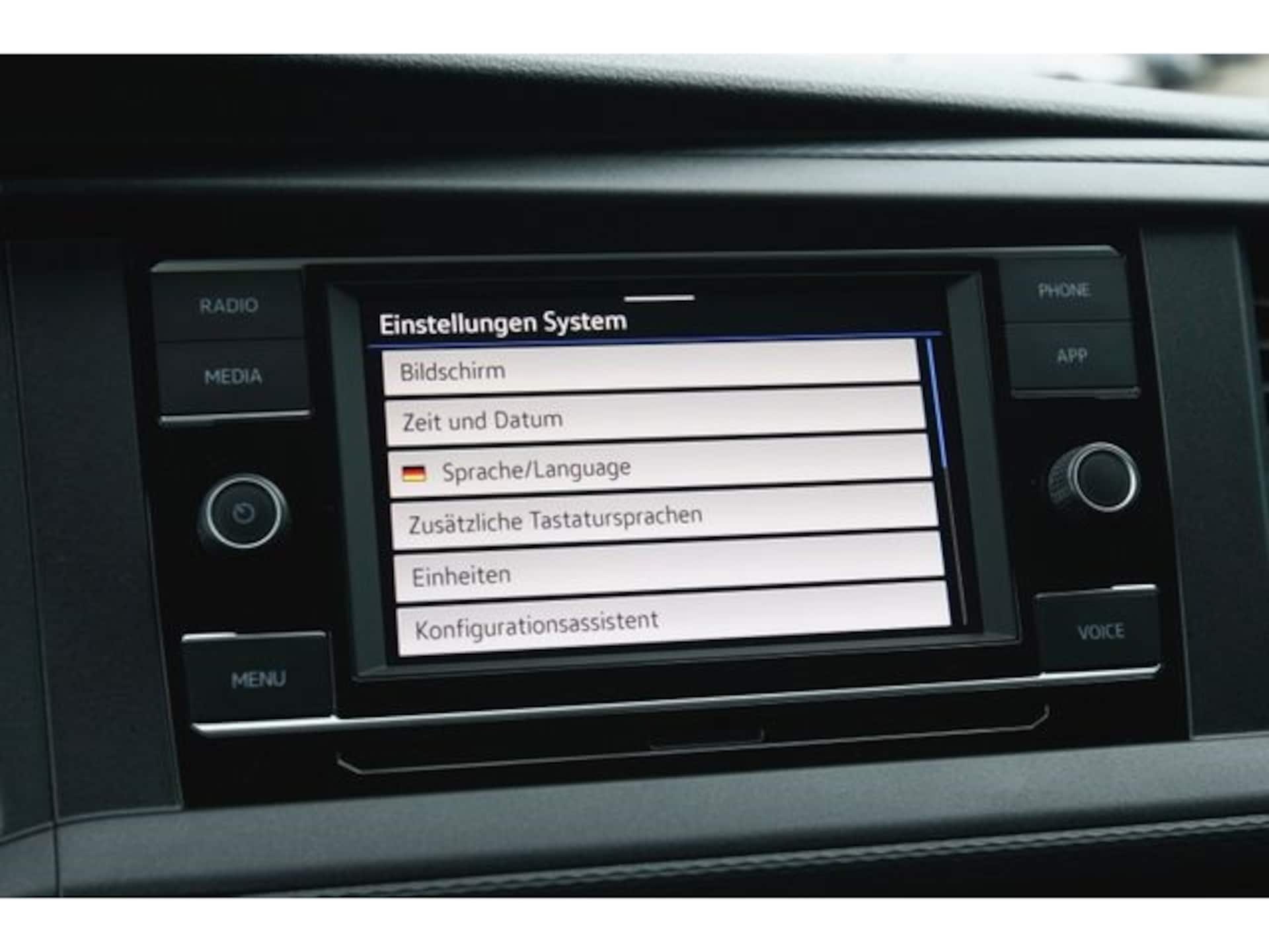 Volkswagen T6.1 Transporter Kombi langer Radstand