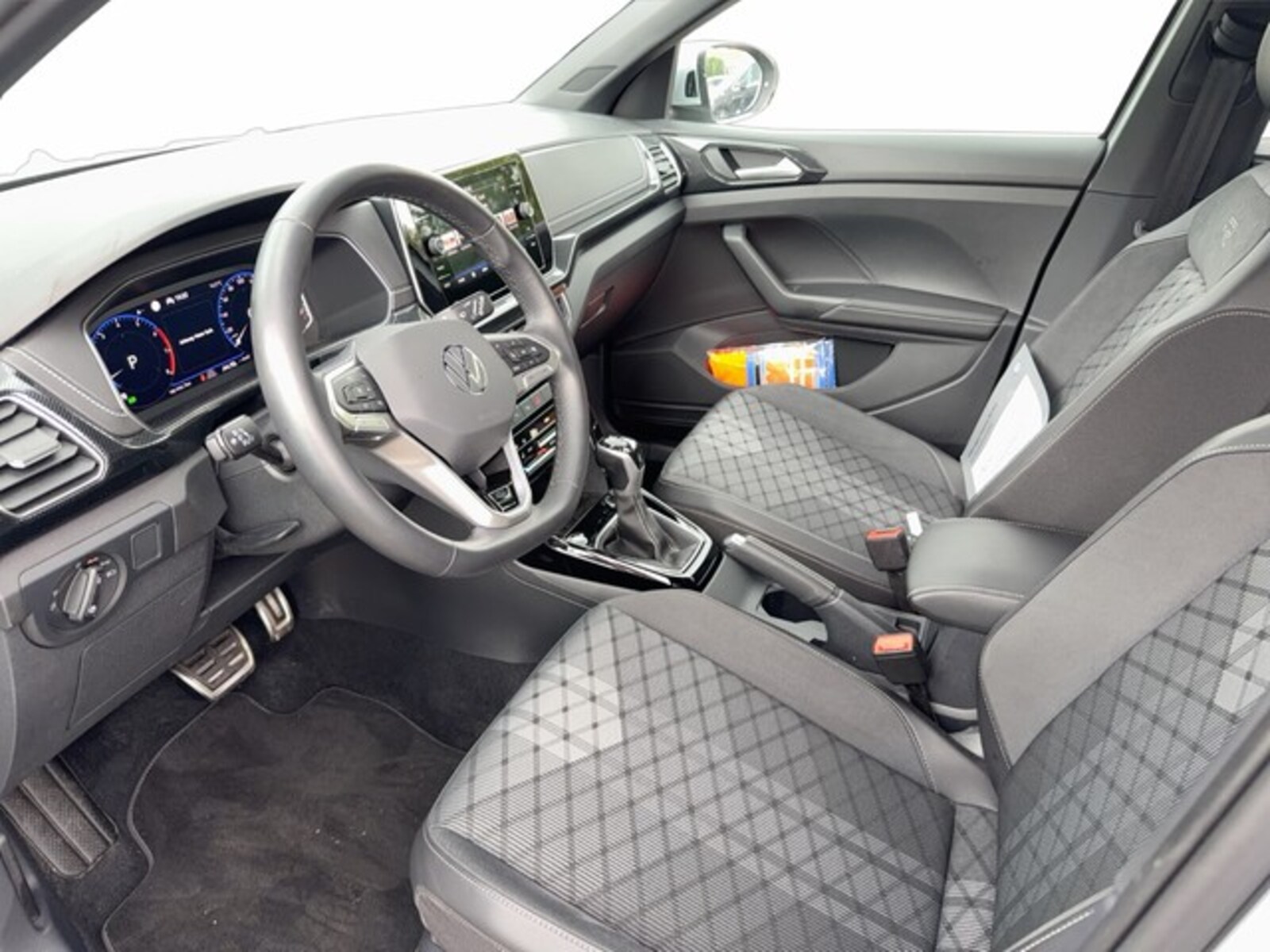 Volkswagen T-Cross – Bild 8