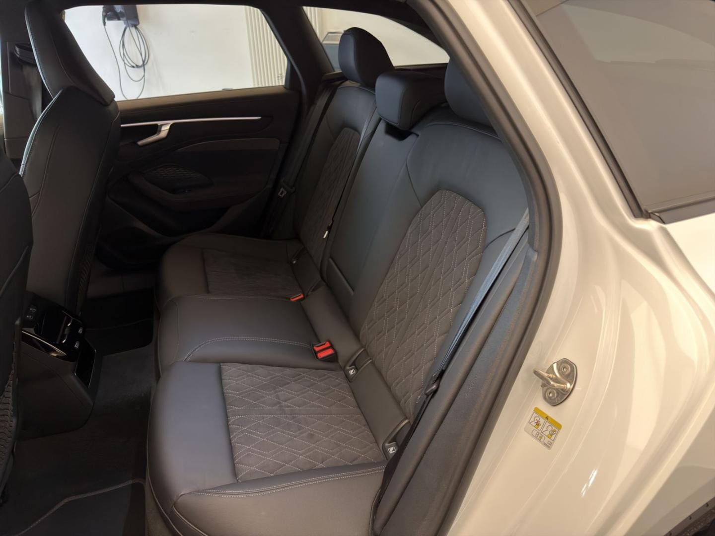 Bild über Audi A6 Avant edition one TDI quattro 150 kW S tronic - für weitere Informationen kontaktieren Sie den Audi Partner
