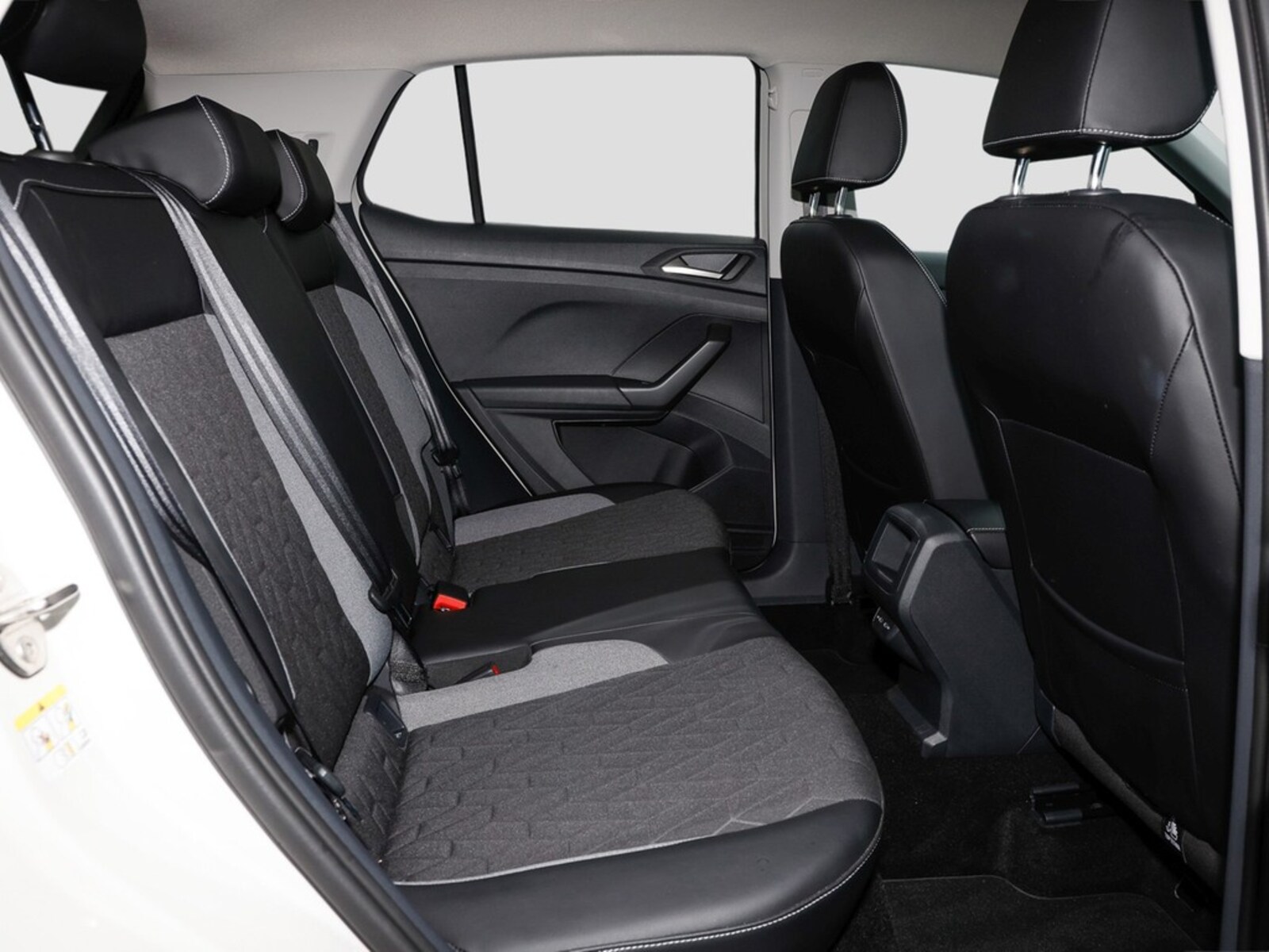 Volkswagen T-Cross – Bild 11