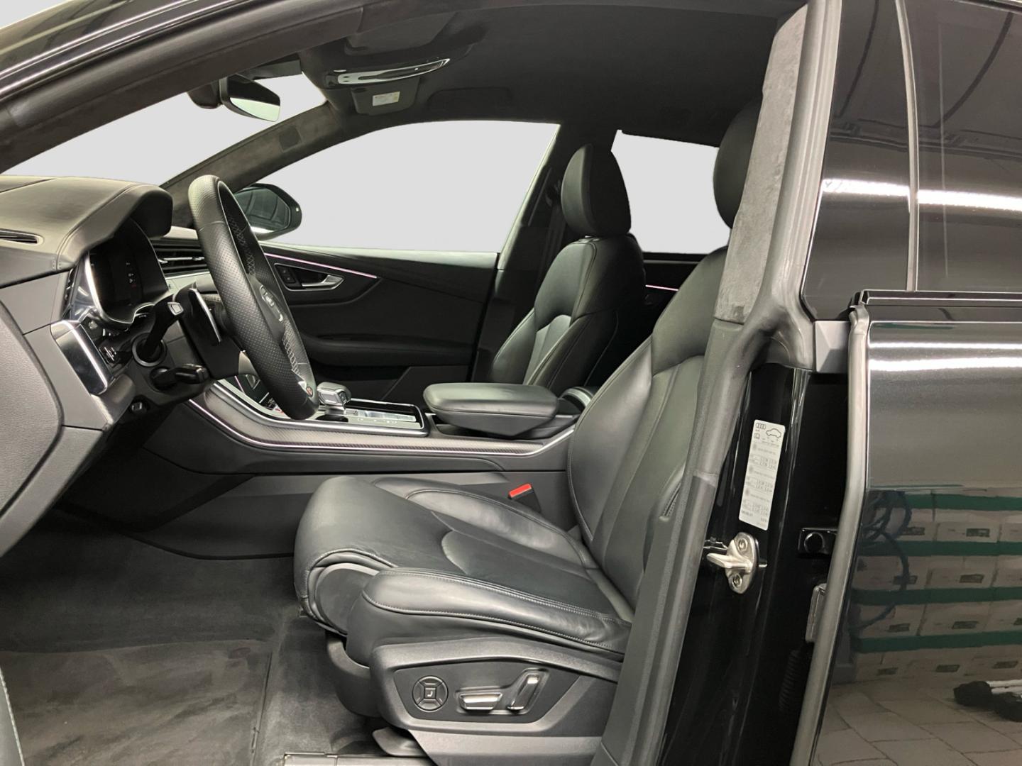 Image about Audi RS Q8 TFSI quattro tiptronic