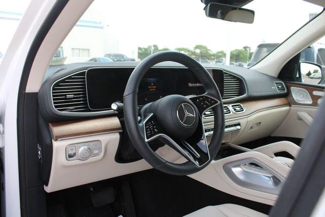 2024 Mercedes-Benz GLS 450