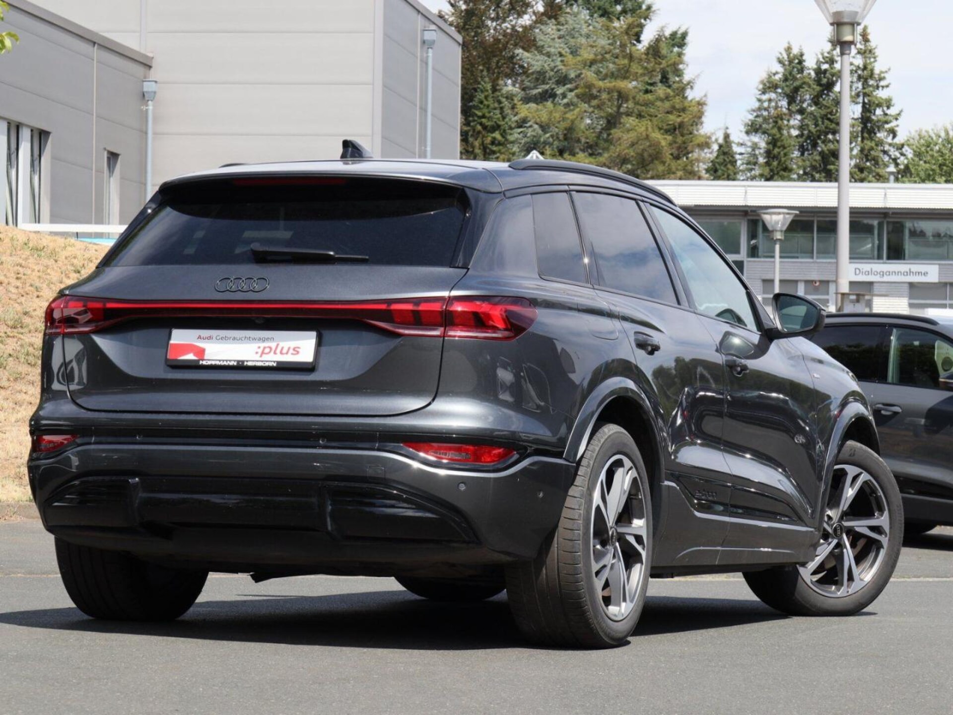 Audi Q6 SUV e-tron