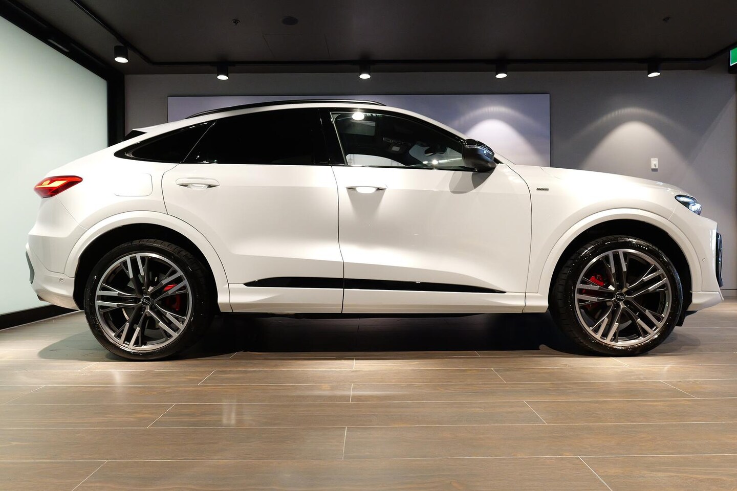 Image about Audi Q5 Sportback e-hybrid quattro S tronic