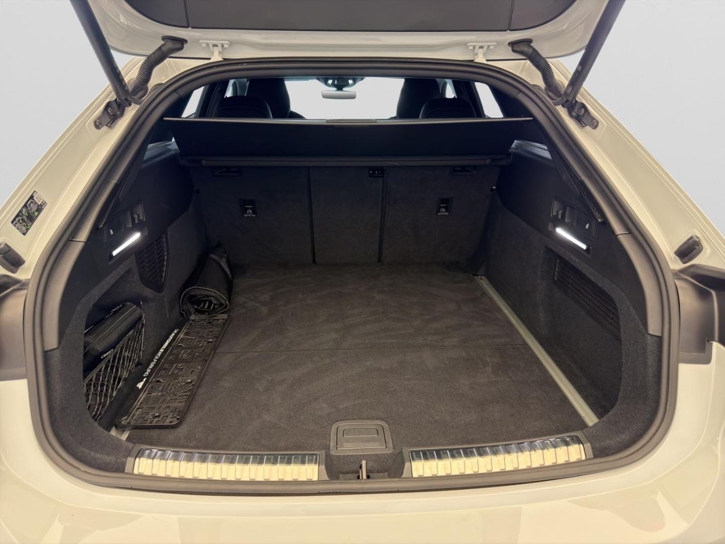 Bild über Audi A6 Avant edition one TDI quattro 150 kW S tronic - für weitere Informationen kontaktieren Sie den Audi Partner
