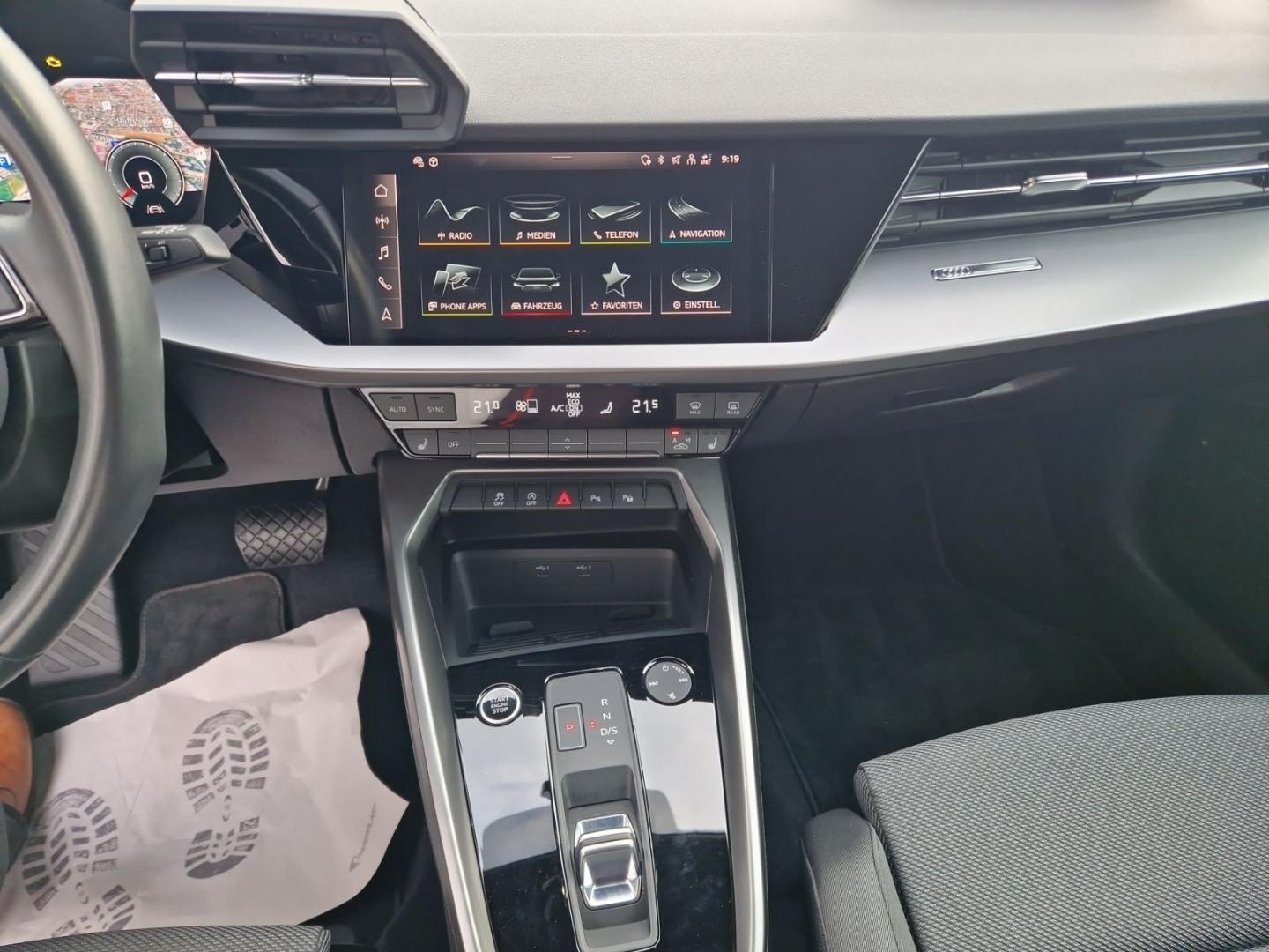 Bild über Audi A3 Sportback S line 35 TFSI S tronic - für weitere Informationen kontaktieren Sie den Audi Partner