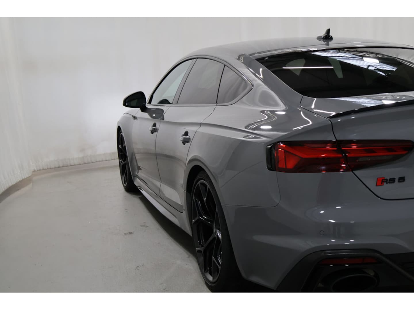Bild über Audi RS 5 Sportback TFSI quattro tiptronic - für weitere Informationen kontaktieren Sie den Audi Partner