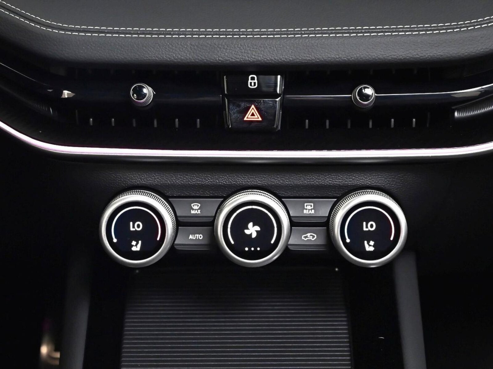 Škoda Superb Combi – Bild 14