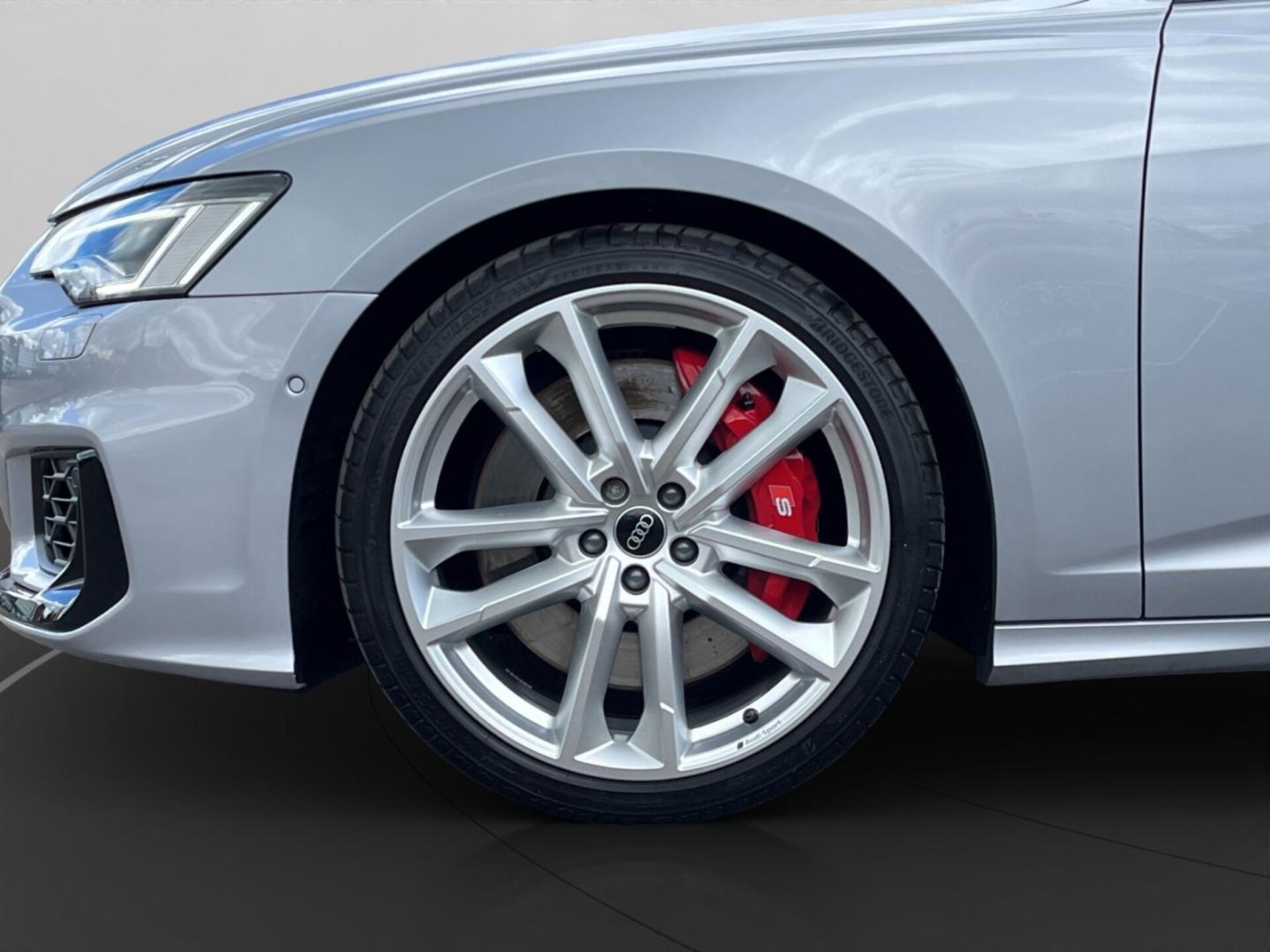 Audi S6 Avant