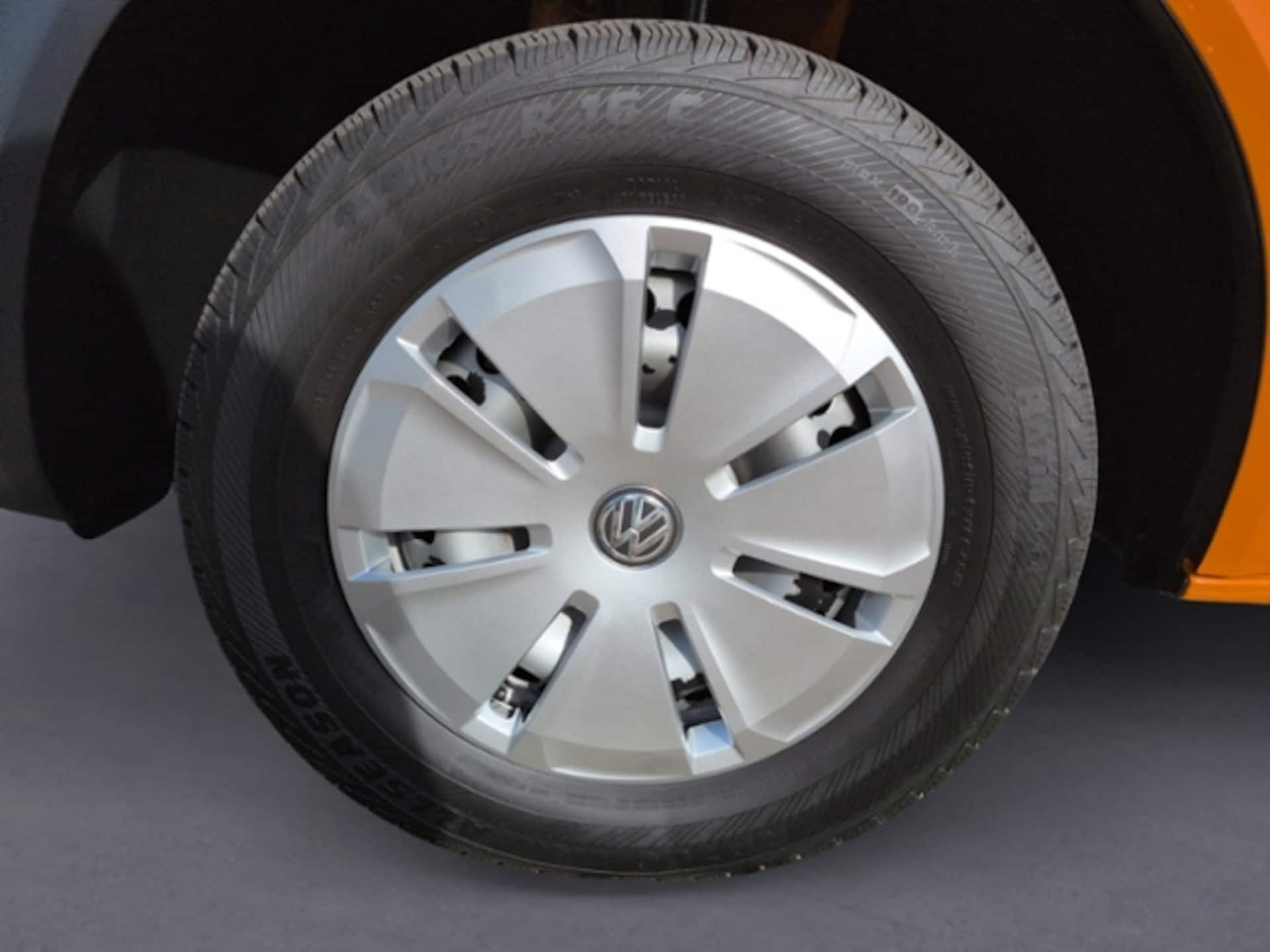 Volkswagen T6.1 Transporter Kasten langer Radstand