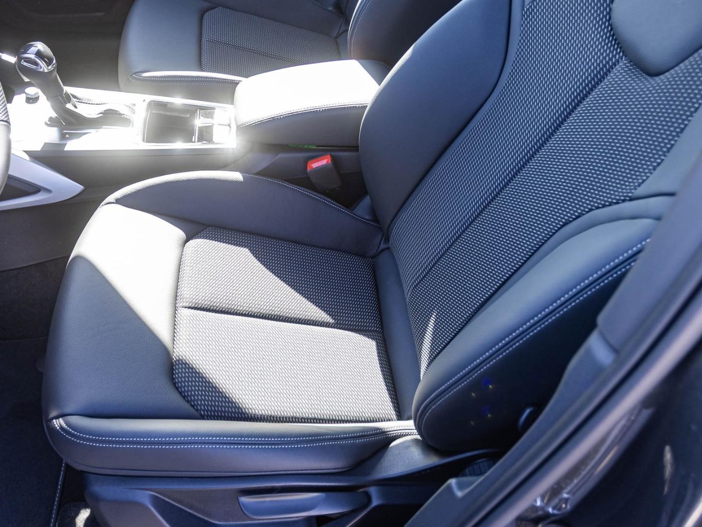 Bild über Audi Q2 S line 35 TFSI S tronic - für weitere Informationen kontaktieren Sie den Audi Partner