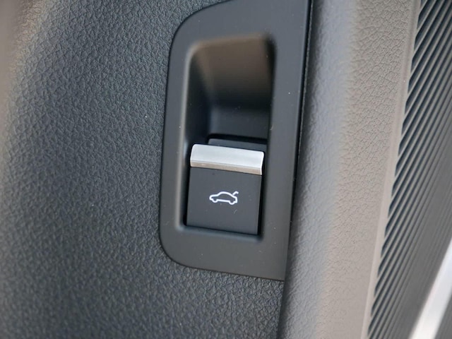 2026 Audi Q8 Premium Plus - Photo 17