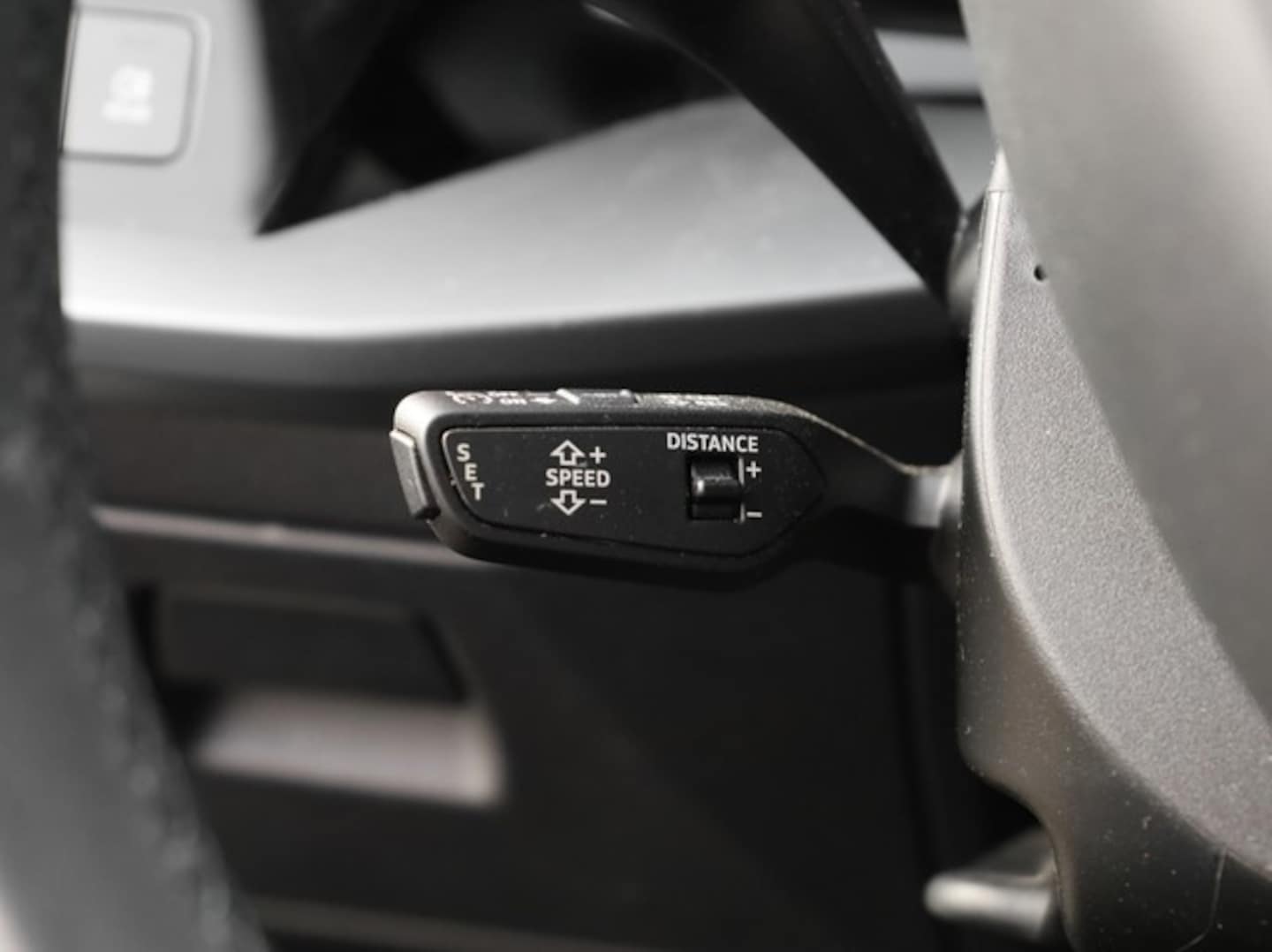 Bild über Audi A3 Sportback S line 35 TFSI S tronic - für weitere Informationen kontaktieren Sie den Audi Partner