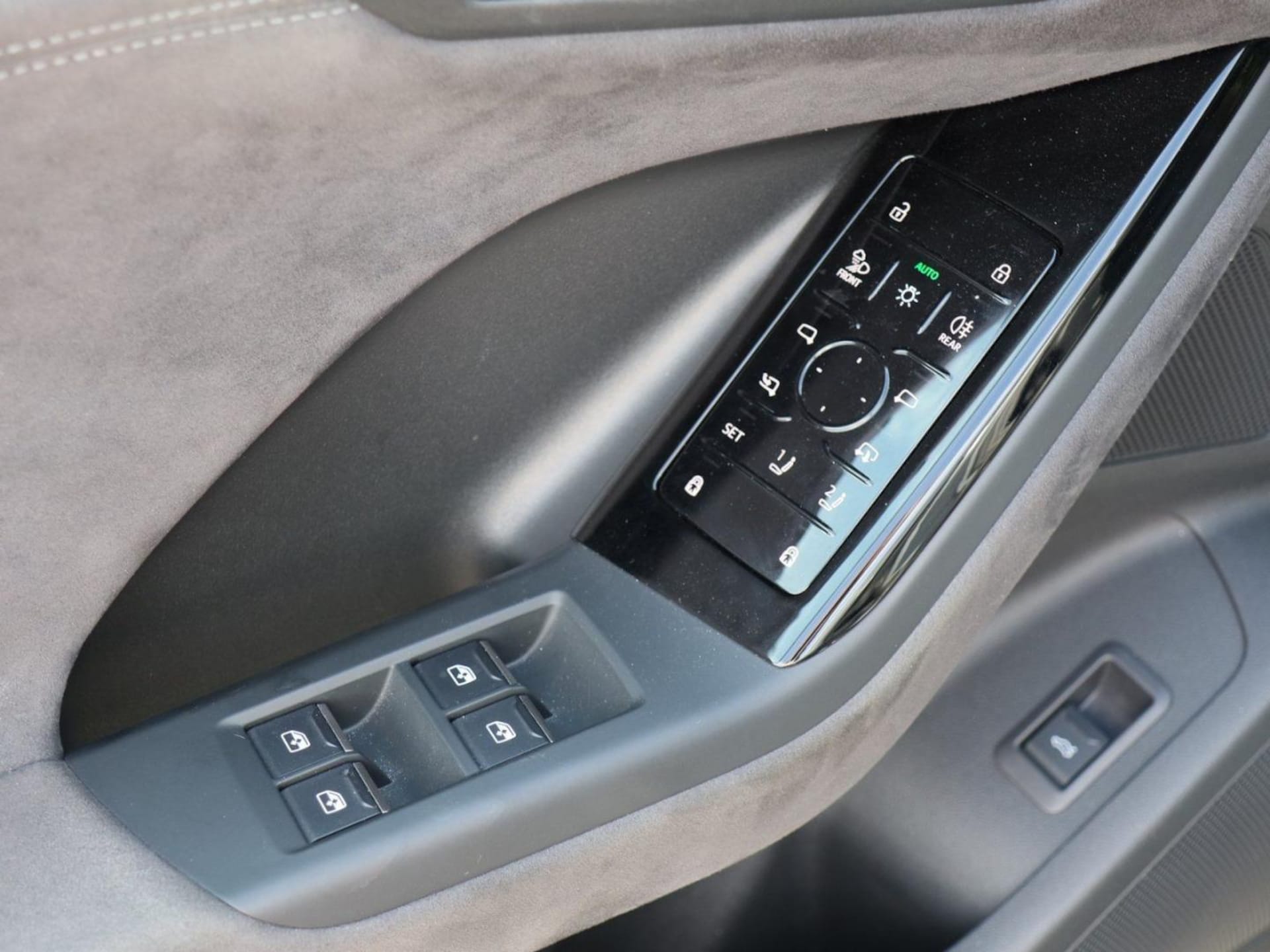 Audi Q6 SUV e-tron
